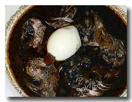 パポ・エン・レジェノ・ネグロ pavo en rellono negro 七面鳥の黒ソース煮込み