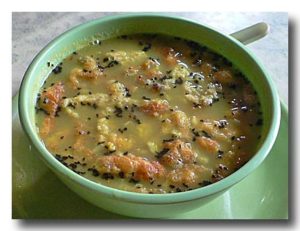 クワティー　豆と干飯のスープ