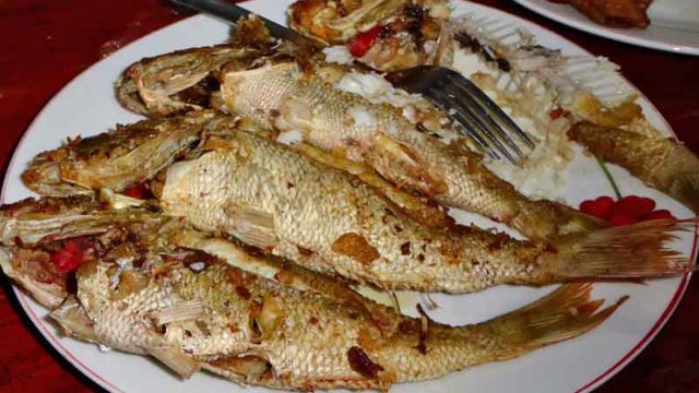 イカンバカール　焼き魚