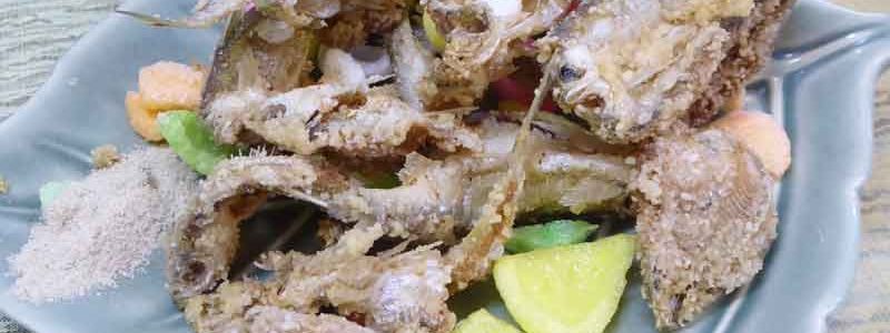香酥渓魚(渓哥)オイカワの唐揚げ