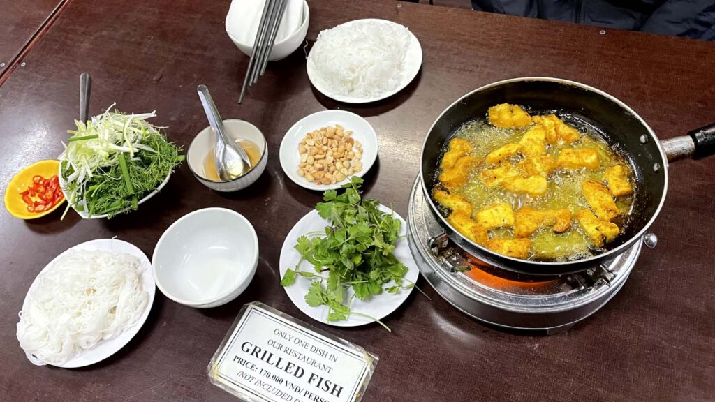 チャーカーラボンの調理前のセットの写真。